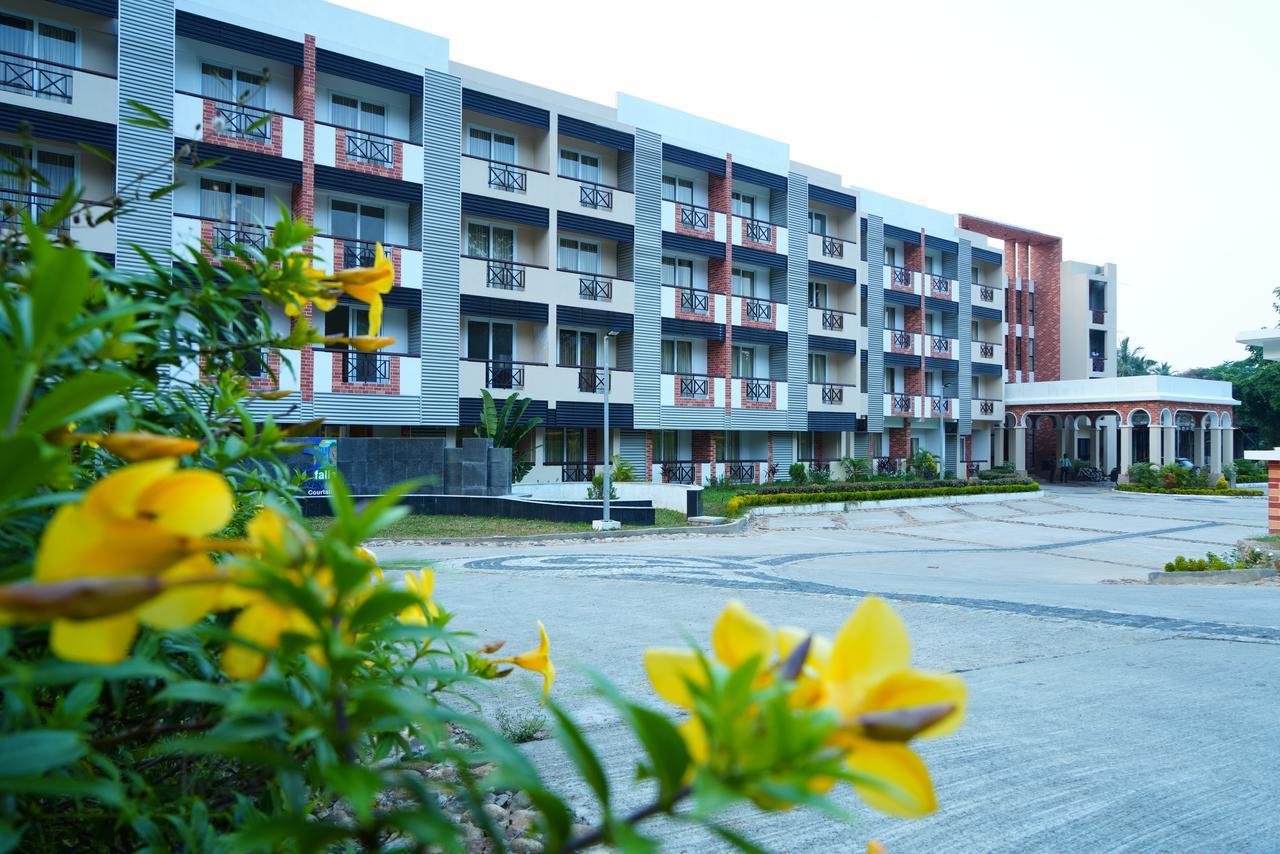 Five Falls Resort Kuttalam  Ngoại thất bức ảnh