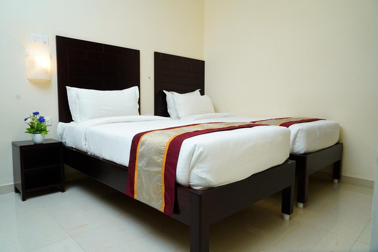 Five Falls Resort Kuttalam  Ngoại thất bức ảnh