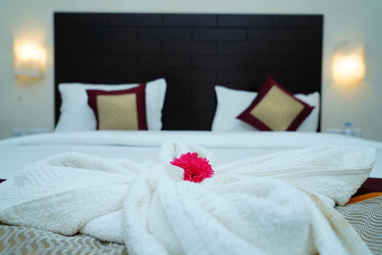 Five Falls Resort Kuttalam  Ngoại thất bức ảnh