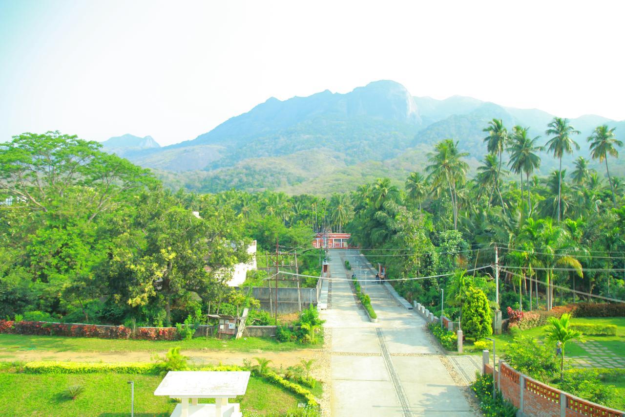 Five Falls Resort Kuttalam  Ngoại thất bức ảnh