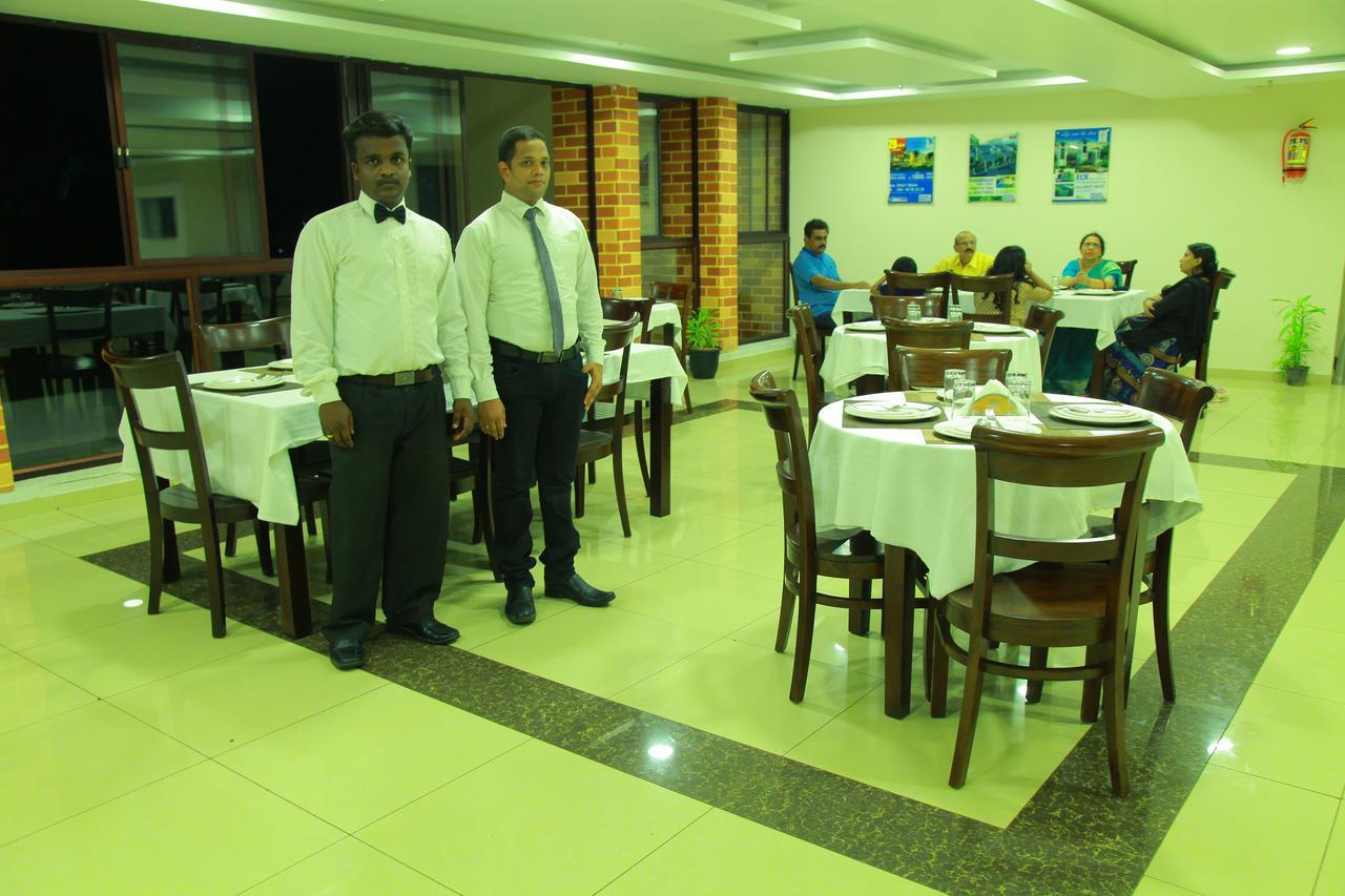 Five Falls Resort Kuttalam  Ngoại thất bức ảnh