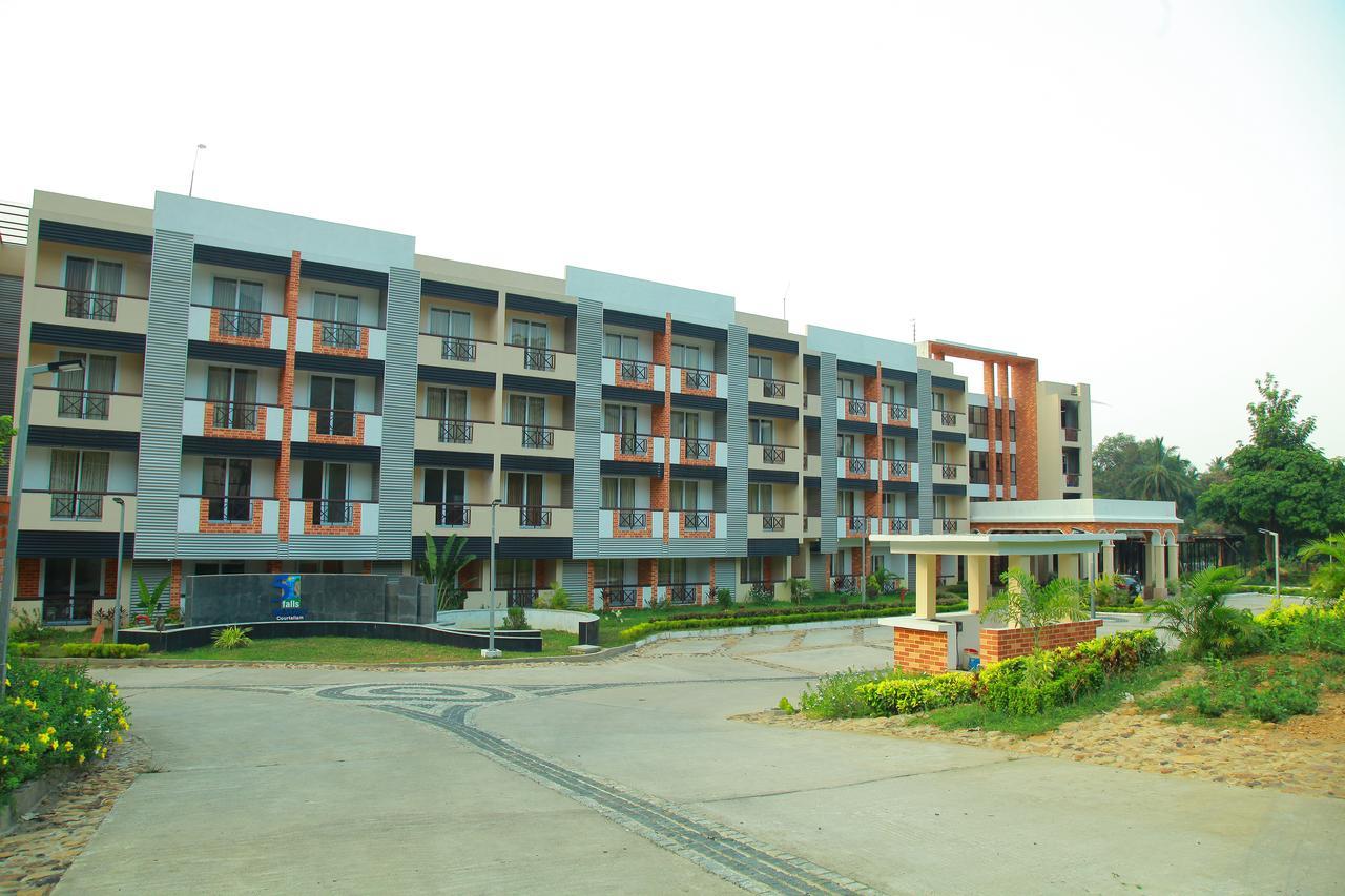 Five Falls Resort Kuttalam  Ngoại thất bức ảnh