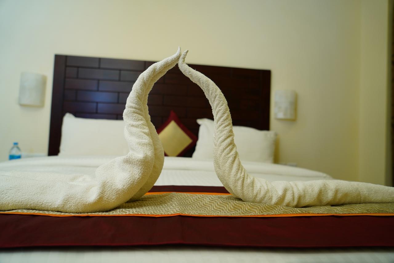 Five Falls Resort Kuttalam  Ngoại thất bức ảnh