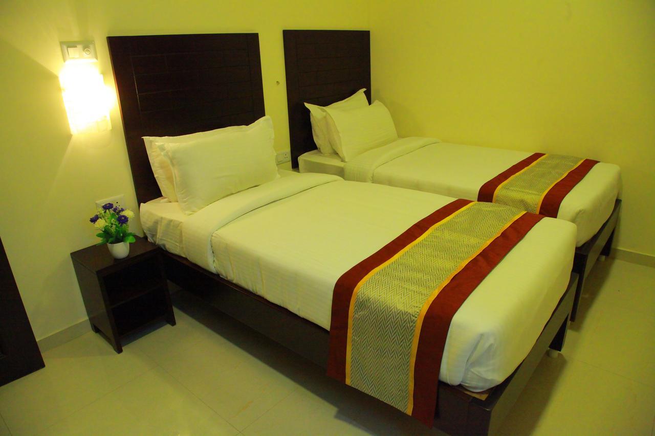 Five Falls Resort Kuttalam  Ngoại thất bức ảnh