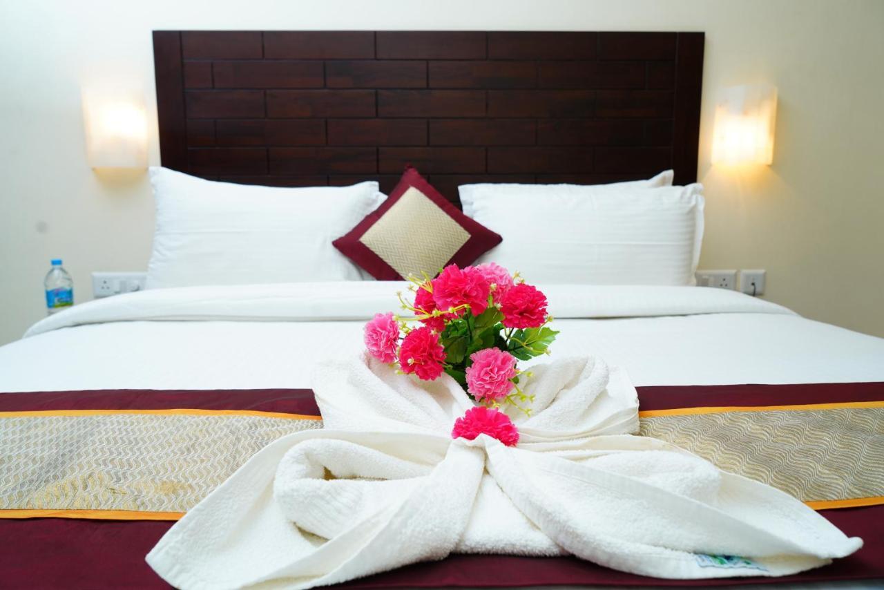 Five Falls Resort Kuttalam  Ngoại thất bức ảnh
