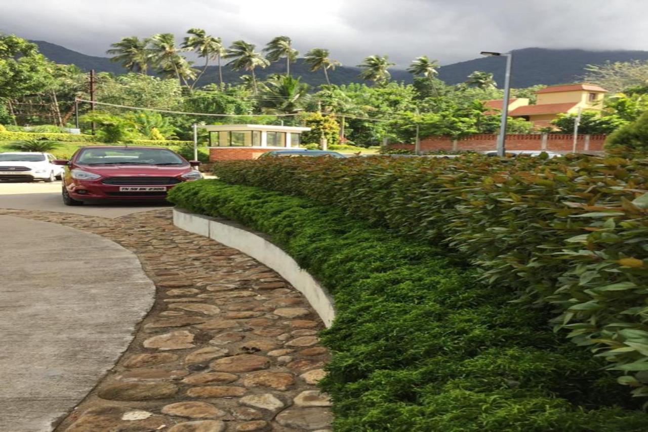 Five Falls Resort Kuttalam  Ngoại thất bức ảnh